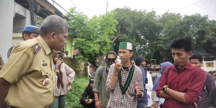 filter: 0; fileterIntensity: 0.0; filterMask: 0; module: j; 
hw-remosaic: 0; 
touch: (-1.0, -1.0); 
modeInfo: ; 
sceneMode: SFHDR; 
cct_value: 0; 
AI_Scene: (-1, -1); 
aec_lux: 125.16702; 
hist255: 0.0; 
hist252~255: 0.0; 
hist0~15: 0.0;