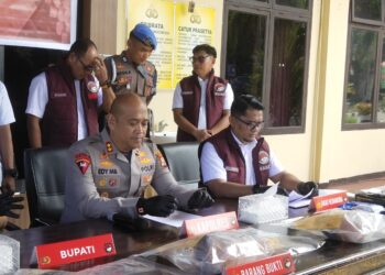 filter: 0; fileterIntensity: 0.0; filterMask: 0; module: j; 
hw-remosaic: 0; 
touch: (-1.0, -1.0); 
modeInfo: ; 
sceneMode: 32768; 
cct_value: 0; 
AI_Scene: (-1, -1); 
aec_lux: 154.02287; 
hist255: 0.0; 
hist252~255: 0.0; 
hist0~15: 0.0;